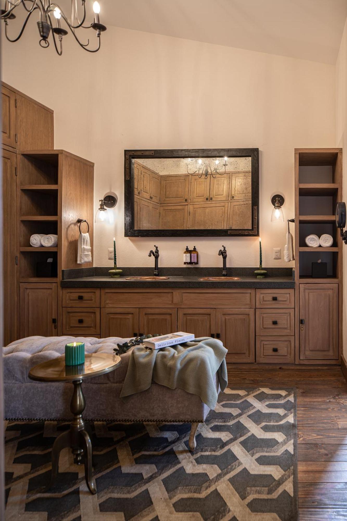 הוילה סאן מיגל דה אלנדה Private Jacuzzi & Pool, Elegant La Escondida 5Br מראה חיצוני תמונה